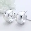 Pendientes de C-shape de Moda con Sentido de Diseño de Nicho para Mujer, Pendientes de Botón Versátiles y Modernos, Pendientes de Botón Geométricos, Joyería de Oreja Exquisita y Elegante para Mujer