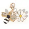 Venta Caliente Transfronteriza Pequeños Accesorios Frescos de Animales Pulsera con Cuentas Abeja Inglesa Margarita Llavero Colgante para Bolsa Mayoreo