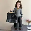 Ropa infantil nueva y elegante para primavera y otoño de 2026: un conjunto informal de tres piezas a la moda para niñas, perfecto para usar a principios de otoño