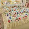 Juego de Ropa de Cama de Cuatro Piezas Estilo Coreano Encaje Terciopelo Leche Fresca Funda de Edredón de Terciopelo Grueso por Ambos Lados Sábana Juego de Tres Piezas para Cama de Dormitorio