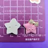 Galvanizado Colorido Pequeña Flor Fragante Corazón Estrella Corbata de Moño Oso DIY Plástico Accesorios Funda de Teléfono Hebilla de Zapato Materiales
