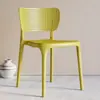 Cadeira de Jantar de Plástico para Casa Nórdica, Cadeira Simples de Lazer com Encosto, Cadeira de Plástico Moderna para Mesa de Negociação, Banco para Exterior