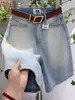 Shorts Jeans Cinza Claro para Mulheres, Shorts de Cinco Pontos Finos de Cintura Alta Emagrecedores, Novo Estilo Verão 2026, Petite, Barra Desfiada