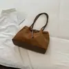 Bolsa de ombro vintage de alto estilo, novo modelo outono de 2026, bolsa tote espaçosa e despojada, bolsa de ombro simples para o dia a dia