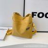 Bolsa de Lona para Mujer Nueva Moda Bolsa para Viaje de Negocios Estilo Occidental de Alta Gama Bolso Cuadrado Pequeño de Hombro Casual que Combina con Todo Bolso Cruzado