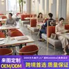 Sofá tipo cabina simple para casa de té montado en la pared con temática de lujo ligero comercial, mesas y sillas para comedor de restaurante buffet, cafetería, restaurante occidental