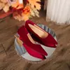 En stock zapato de boda de tacón bajo color vino tinto vestido Xiuhe nuevo estilo para mujer tacón grueso novia francesa cuatro estaciones tacones altos zapatos de salón