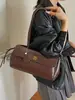 Bolso tipo Baguette de Diseño Único para Mujer 2026 Nuevo Vintage Versátil Bolso de Mano Bolso de Hombro con Bordado de Diamantes Bolso de Axila