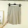 Pantalones cortos de tres cuartos para casa de talla grande para mujer, adecuados para usar al aire libre, shorts deportivos de yoga, nuevo modelo de verano, hechos de tela fina, de color liso, corte holgado