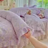 Falda de cama de encaje gruesa estilo princesa de cuatro piezas, patrón floral pequeño, todo algodón, colcha, funda de edredón, ropa de cama individual y matrimonial