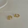 Aretes de Lazo de Diseño Nicho de Alta Gama 2025 Nuevos Aretes de Hebilla para Oreja de Moda Aretes Populares Elegantes Aretes