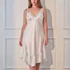 Camisola sexy de cetim macio e amigável à pele, com babados e decote V, plus size, caimento solto, para dormir ou usar em casa, tamanho europeu, pura