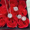 Collar de cadena para suéter con colgante de superficie de huevo grande con incrustaciones plateadas, collar de calcedonia rosa violeta, aretes, anillo, juego de tres piezas
