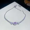 Pulseira geométrica floral oca em formato de diamante de zircônia, um acessório luxuoso e de alta qualidade, uma joia única e estilosa que complementa qualquer look, projetada para mulheres.