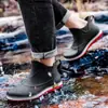 Botas de Chuva de Moda Transfronteiriças para Homens, Sapatos Versáteis Impermeáveis de Cano Curto para Exterior, Sapatos de Borracha Confortáveis Antiderrapantes para Cozinha, Sapatos Impermeáveis para Lavar Carro para Homens