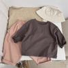 Coreano básico color sólido suave ~ camiseta holgada de manga larga para niños y niñas, bebé versátil color sólido, camisa base primavera y otoño