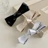Clip para el Cabello con Lazo Brillante Exquisito Estilo Coreano Nuevo Pequeño Accesorio Simple para el Cabello Versátil Pinza para Flequillo Pasador para Niñas