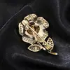 Broche para Mulheres, Broche Pequeno de Flor Rosa com Zircônia Completa, Broche de Cristal Estéreo de Zircônia Azul, Broche Elegante de Cristal