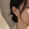 Pendientes de Luna con Incrustaciones de Diamante Chapados en Oro de Aguja Plateada, Exquisitos Colgantes de Oreja Versátiles, Pendientes de Diseño de Lujo Ligero con Forma de Corazón de Nicho