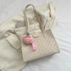 Bolso grande versátil para mujer, moda de verano, bolso de hombro para ir al trabajo, nuevo estilo 2023, cuadros de presión, bolso tote de temperamento fresco