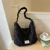 Bolsa Tote Elegante 2026 Novo Estilo Coreano Casual com Bolinhas, Bolsa de Ombro de Grande Capacidade, Estilosa para o Trabalho e Tendência Artística