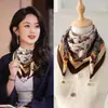 Bufanda Cuadrada Cálida de Nuevo Estilo 2025 con Hebilla Magnética, Bufanda Triangular de Seda, Bufanda de Algodón para Mujer, Bufanda Elegante para el Cuello para Primavera, Otoño e Invierno, Versátil y Elegante