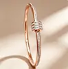 Artículo de Venta Caliente Transfronterizo, Estilo Minimalista Único, Diseño de Nicho, Pulsera para Mujer de Acero de Titanio que No se Desvanece, Pulsera de Acero Inoxidable de Lujo Ligero de Moda