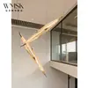 Luminária pendente longa de luxo estilo nórdico, um design novo e sofisticado com uma estética minimalista e artística, adequada para restaurantes e bares, apresentando uma cor creme vintage