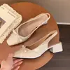 Primer Encuentro Estilo Hada Tacones Altos Sandalias Plateadas de Punta Cerrada para Mujer Verano 2026 Nuevo Estilo Francés Impresionantes Tacones Gruesos Sin Espalda