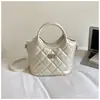 Bolso de Mano con Patrón de Diamantes para Mujer, Nuevo Tendencia Verano 2026, Lujo Ligero de Gama Alta, Nicho, Bolso de Hombro Cruzado Tipo Cubo