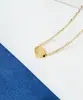 Collar Nuevo Estilo Europeo y Americano con Forma de Corazón de Acero de Titanio, Cadena para Clavícula Transfronteriza de Acero Inoxidable de Lujo Ligero, Cadena para Suéter con Colgante de Corazón Dorado para Mujer
