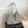 Nuevo Bolso de Mujer Otoño 2026: Bolso de Mano Elegante para el Trabajo, Bolso Tote para Debajo del Brazo, Bolso Grande de Hombro y Cruzado