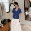 Tops Femininos Curtos de Malha com Listras e Gola de Lapela, Bordados de Flores Azuis, Manga Curta, Ajuste Justo, para Primavera e Verão