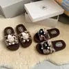 Pantuflas de felpa con estampado de leopardo de dibujos animados para mujer, adecuadas para usar en exteriores, cálidas para otoño e invierno, para uso en el hogar en el dormitorio, antideslizantes, de felpa y con algodón engrosado