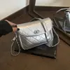 Bolso de Cadena Acolchado Estilo Chanel Moderno y Versátil 2026 Nuevo Casual Simple de Nicho para Hombro o Cruzado