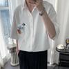 Camisa de media manga estilo Hong Kong para hombre, estilo coreano moderno, estilo novio, camisa guapa casual con bolsillo decorativo, cárdigan de media manga