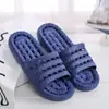 Chinelos de Banheiro Antiderrapantes Banho Vazados Drenagem Casa Interior Casal PVC Homens e Mulheres Sandálias Plásticas Verão