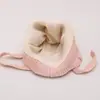 Nuevo gorro de invierno lindo y dulce para proteger las orejas de bebés niñas, forrado de felpa y cálido, gorro de punto pullover para exteriores infantiles, adorable
