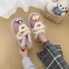 Chinelos de Algodão Fofos de Pinguim para o Inverno 2026 para Estudantes Femininas, Dormitório, Chinelos de Algodão Fechados com Aveludado Quente