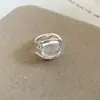Serenidad de Té Blanco, Anillo Abierto Irregular de Perla Tejido Plegado, Anillo de Dedo Índice de Lujo Ligero de Gama Alta, Accesorio de Mano de Moda
