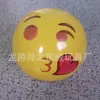 Suministro en stock durante todo el año Pelota de playa inflable de PVC pelota inflable de expresión juguete inflable para niños jugando en el agua pelota de cara sonriente