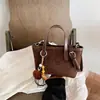 2026 Nuevo Estilo Coreano Moda Nicho Retro Bolso de Mano de Gamuza Tacto de Alta Gama Bolso Cruzado de Hombro Único para el Día a Día