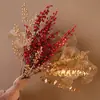 Decoración de Cubo de Celebración de Festival Eucalipto Dorado Hoja de Ginkgo Acebo Fruta Roja Rica Florero de Simulación Decoración de Arreglo Floral Flor Artificial