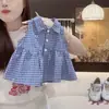 Ropa Infantil para Niñas 2026 Nuevo Elegante Conjunto de Dos Piezas de Verano con Chaleco Azul a Cuadros con Solapa y Shorts