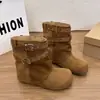 Fivela de cinto Boken, novo estilo de botas femininas para outono e inverno de 2026, botas emagrecedoras de sola macia com aumento interno de altura, estilo retrô
