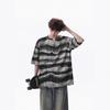 Camiseta de Verano para Hombre de Marca Trendy, Estilo Callejero Guapo para Pareja, Cuello en V Pequeño, Tie-Dye, Desgastada, Manga Corta, Rayas Retro Americanas, Manga Media