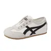 Zapatos de Entrenamiento Moral de Suela Plana para Mujer 2025 Nuevo Verano Delgados Slip-On Zapatos Forrest Gump Combinación de Colores Deportivos Blancos
