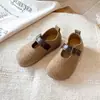 Sandálias casuais Birkenstock para meninas, novos mocassins de sola macia para meninos, primavera e outono de 2026, sapatos pequenos de couro estilosos e versáteis