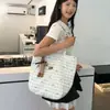Bolsa Tote Xadrez Estilo College de Alto Valor da Moda Coreana, Nova Tendência de Verão Estilosa Bolsa de Ombro Doce para Compras