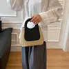Bolsa de Palha Retrô de Verão 2025 com Costura em Cor Contrastante, Grande Capacidade, Bolsa Tecida à Mão, Bolsa de Ombro Casual da Moda